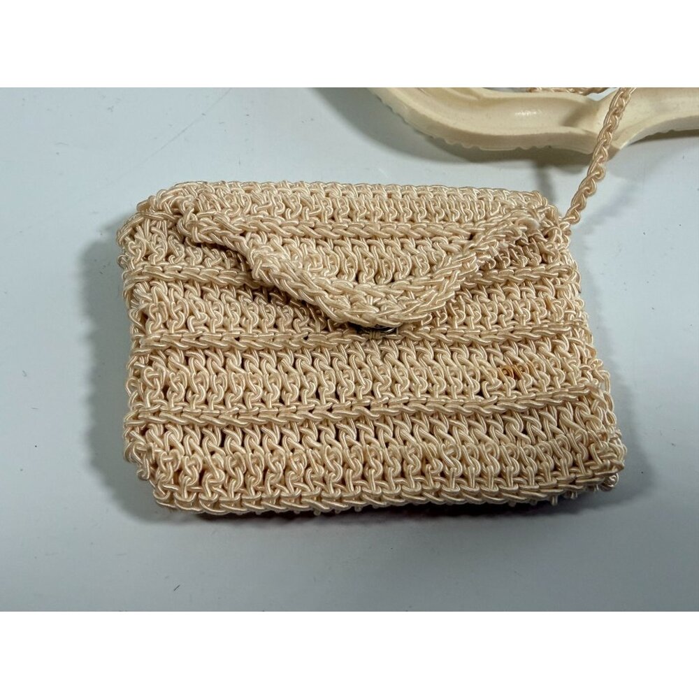 Vintage 1950s Beige Hand-Crocheted Purse Ivory Plastic Frame Matching Coin Pouch - Picture 6 of 12
